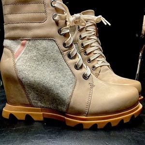 Sorel Women’s Joan of Arctic Wedge III Lexie Bootie